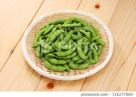漏勺中的新鮮毛豆 漏勺中的新鮮毛豆 116277800