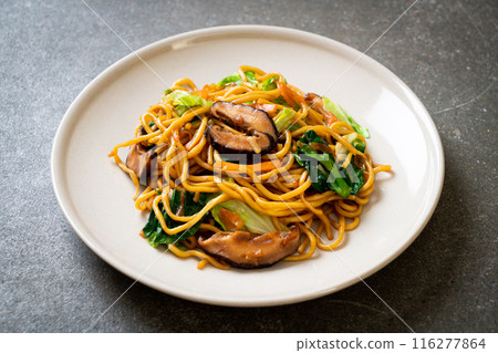 yakisoba noodles stir-fried with vegetable in asian style - vegan and vegetarian food yakisoba noodles stir-fried with vegetable in asian style - vegan and vegetarian food 116277864