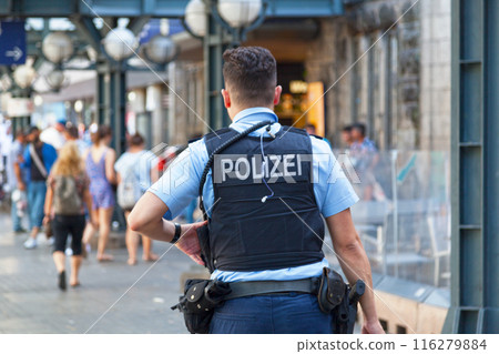 Policeman in Hamburg 116279884