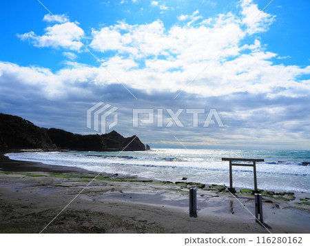 與鳥居海岸 與鳥居海岸 116280162
