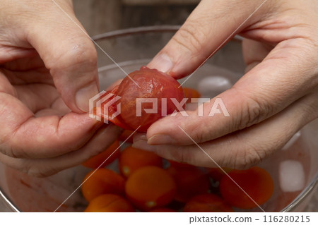 Marinated Cherry Tomatoes Peeling Tomatoes Marinated Cherry Tomatoes Peeling Tomatoes 116280215