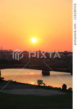 Evening view of Arakawa River, Nishiarai Bridge and Metropolitan Expressway Ring Route [Adachi Ward, Tokyo] 116280358