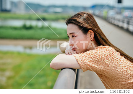 Young woman looking at the view 116281302