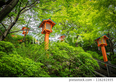 Tokyo: The approach to Hojoji Temple 116281935