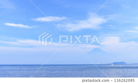 Fuji seen from the sea 116282095