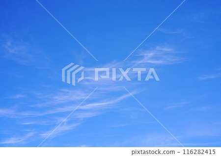 Clouds drifting in the blue sky of Hokkaido, the northern land Clouds drifting in the blue sky of Hokkaido, the northern land 116282415