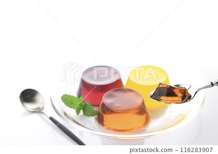 3種顏色鮮豔的果凍(草莓、柳橙、葡萄) 3種顏色鮮豔的果凍(草莓、柳橙、葡萄) 116283907