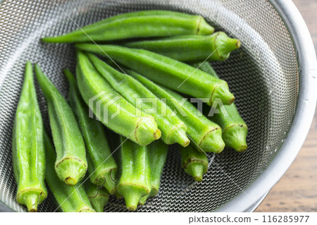 新鮮煮的秋葵 116285977