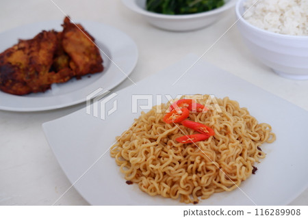 lunch menu. asian food 116289908