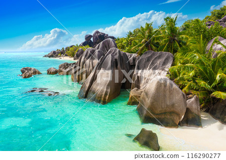 Anse Source D'Argent - the most beautiful beach of Seychelles. La Digue Island, Seychelles 116290277