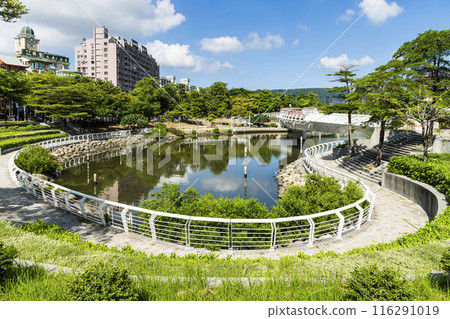 Beautiful view of the Heart of Love River in Kaohsiung, Taiwan. it was a reservoir for storing floodwater built by 2 manmade lakes. 116291019