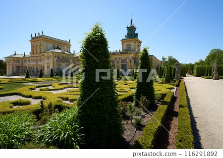 Way to palace at Wilanow in Warsaw city of Poland 116291892