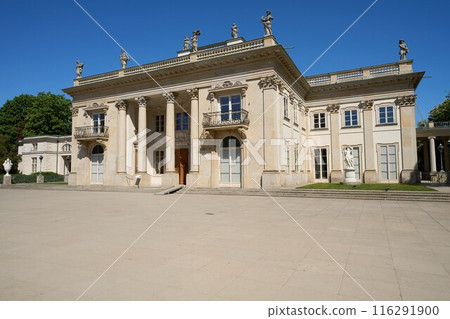 Courtyard in front of palace on isle in Warsaw city in Poland Courtyard in front of palace on isle in Warsaw city in Poland 116291900