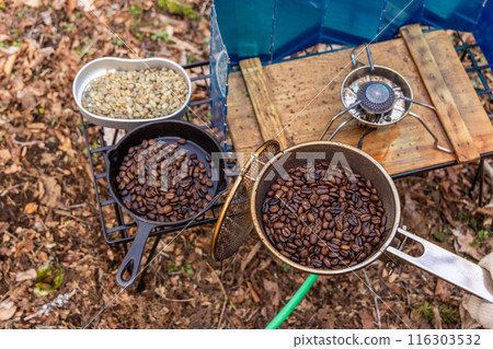 Camp coffee Roasting coffee beans outdoors Camp coffee Roasting coffee beans outdoors 116303532