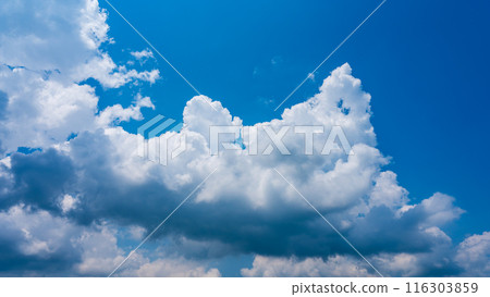 White clouds appearing in the blue summer sky 116303859