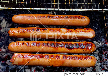 Grilled Frankfurt 116305148