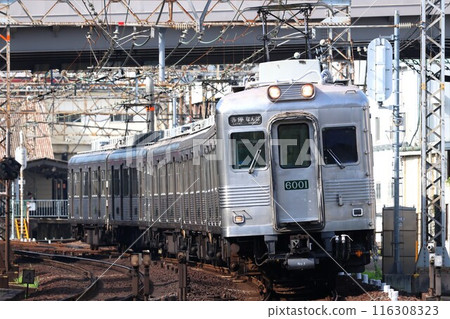 [Nankai] 6000 series ~ Revival design ~ (Koya Line: Sakai-Higashi to Asakayama) 116308323
