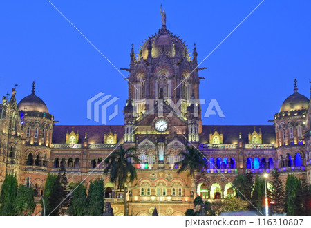 Chhatrapati Shivaji Terminus (CST) is a UNESCO World Heritage Site and an historic railway station in Mumbai, India. 116310807