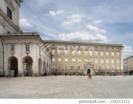 Residenzplatz in Salzburg, Austria Residenzplatz in Salzburg, Austria 116313121