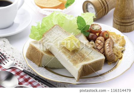 早餐形象（白麵包、吐司、炒蛋、維也納、咖啡） 116314479