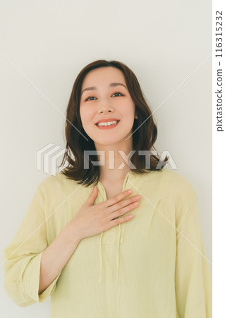 female, lady, woman 116315232