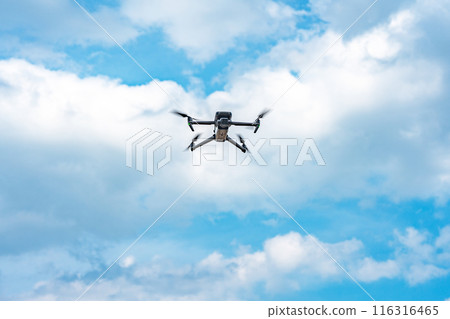 無人機飛行 116316465