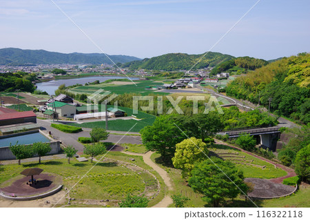兵庫縣淡路島,從大日水庫眺望海女和嘉州 兵庫縣淡路島,從大日水庫眺望海女和嘉州 116322118