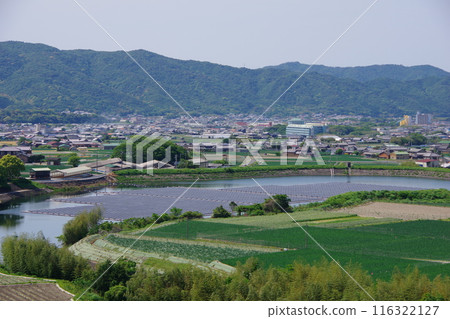 兵庫縣淡路島,從大日水庫眺望海女和嘉州 兵庫縣淡路島,從大日水庫眺望海女和嘉州 116322127