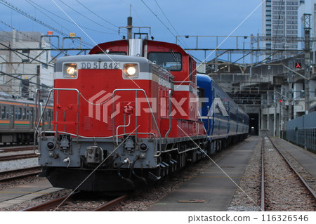 DD51 diesel locomotive (No. 842) at Gunma Vehicle Center nearing retirement @ Photo session_Photo taken on June 9, 2024 116326546