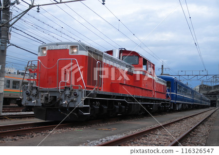 群馬機車中心的DD51內燃機車(842號)即將退役@照片會議_拍攝於2024年6月9日 群馬機車中心的DD51內燃機車(842號)即將退役@照片會議_拍攝於2024年6月9日 116326547