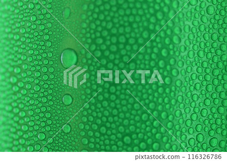 water drop on green beverage cans background, texture of cold aluminium drink package 116326786