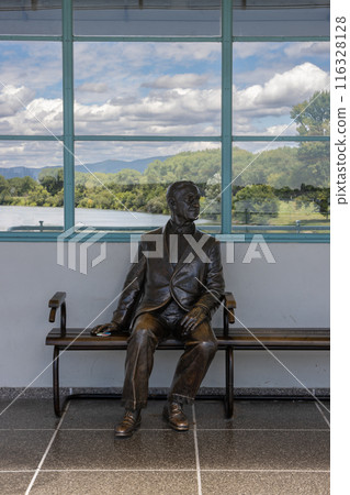 Statue of Ludovit Winter at the Colonnade Bridge, Piestany Statue of Ludovit Winter at the Colonnade Bridge, Piestany 116328128