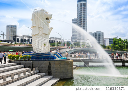 Singapore Merlion 116330871