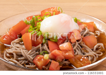 Tomato soba noodles topped with bukkake Tomato soba noodles topped with bukkake 116331001
