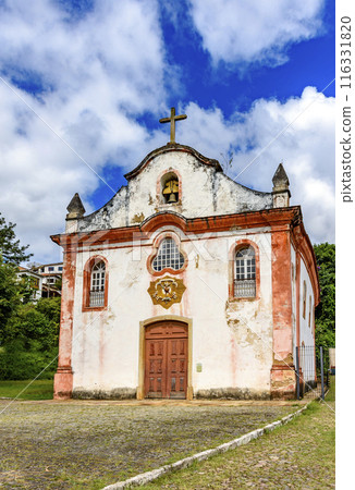 Small baroque chapel 116331820