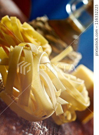 Fettuccine Fettuccine 116332225