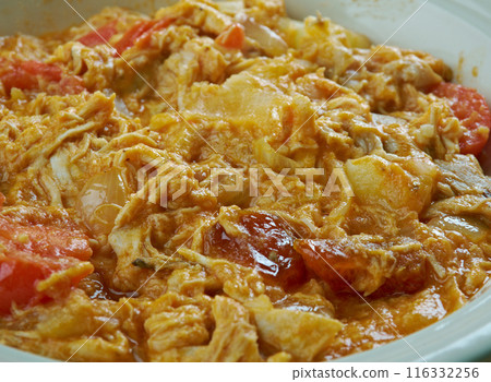 Afrikanischer Huhnertopf 116332256