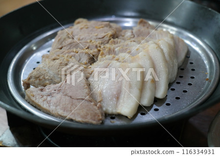 Korean-style meat dish of boiled pork 116334931