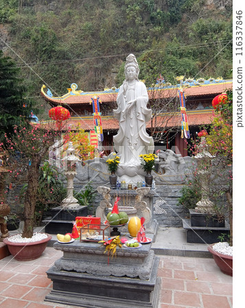 下龍灣傳奇之地 - 龍天塔(洪蓋/越南) 下龍灣傳奇之地 - 龍天塔(洪蓋/越南) 116337846