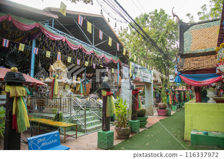 THAILAND AYUTTHAYA WAT THA KA RONG THAILAND AYUTTHAYA WAT THA KA RONG 116337972