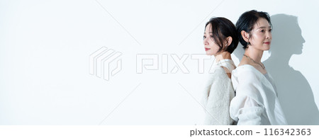 Female fashion model Mrs. model Female fashion model Mrs. model 116342363