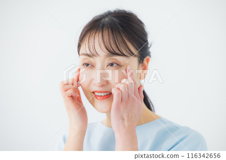 Middle female beauty image Middle female beauty image 116342656