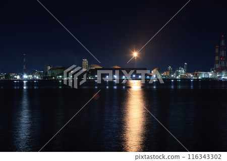 Factory night view (Chikko Hamadera Nishimachi) Factory night view (Chikko Hamadera Nishimachi) 116343302