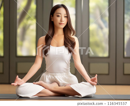 Women who do yoga Women who do yoga 116345537