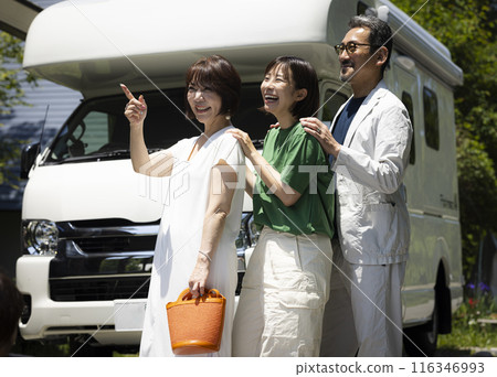 A friendly family going out in a camper A friendly family going out in a camper 116346993