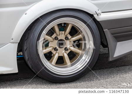 Old wheel of the car Old wheel of the car 116347130