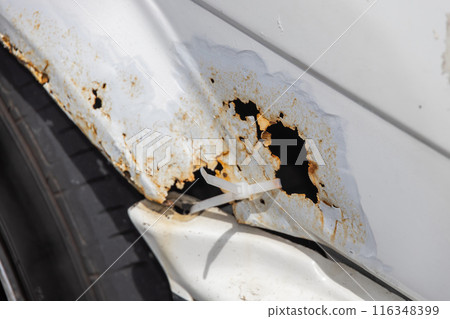 車身變質和生鏽,凹陷 車身變質和生鏽,凹陷 116348399