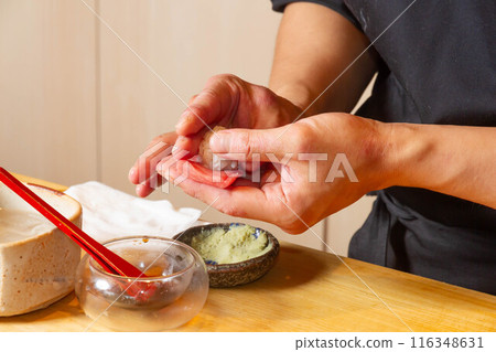 Making sushi -2 Making sushi -2 116348631