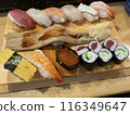 [Sushi/Seafood] Nigiri sushi and gunkan sushi served on a sushi geta (diagonal view) 116349647