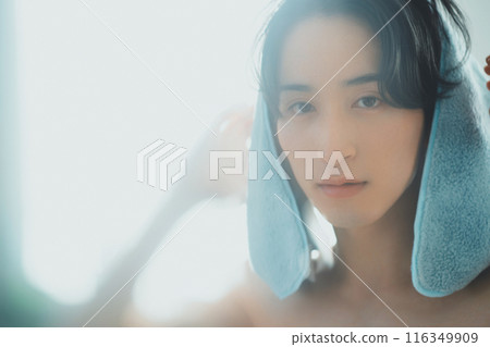 洗完澡後的年輕人 116349909